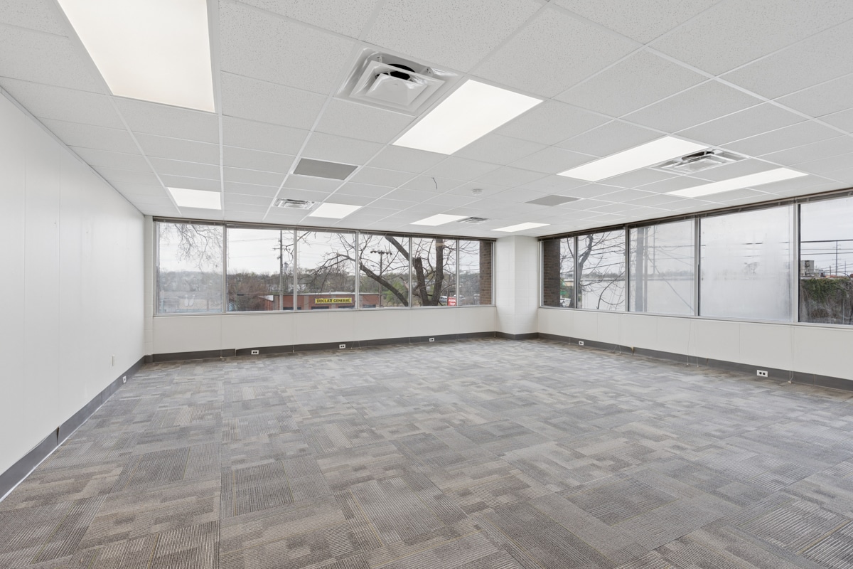 113 Cumberland Ave, Madison, TN for lease Interior Photo- Image 1 of 3