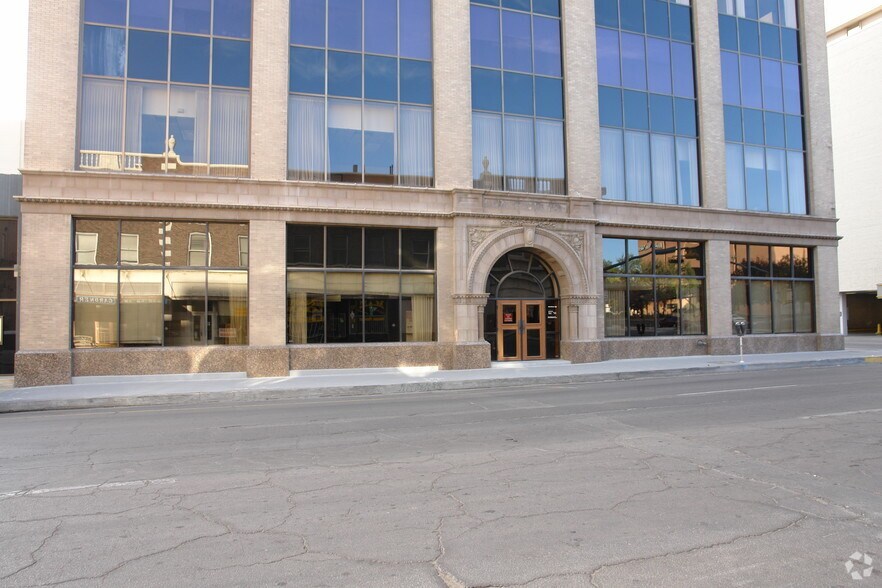 416 N Stanton St, El Paso, TX for lease - Building Photo - Image 3 of 87