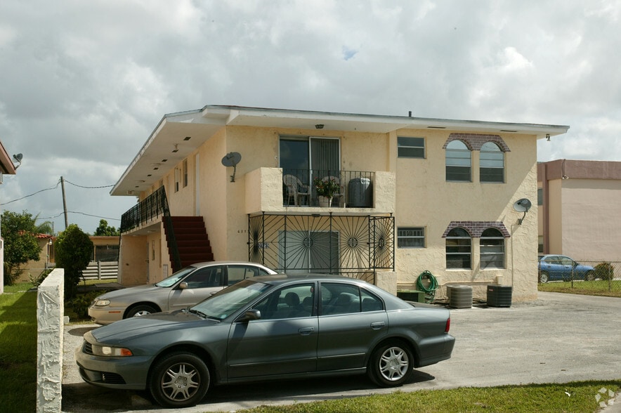 6373 SW 8th St, West Miami, FL for sale - Building Photo - Image 2 of 4