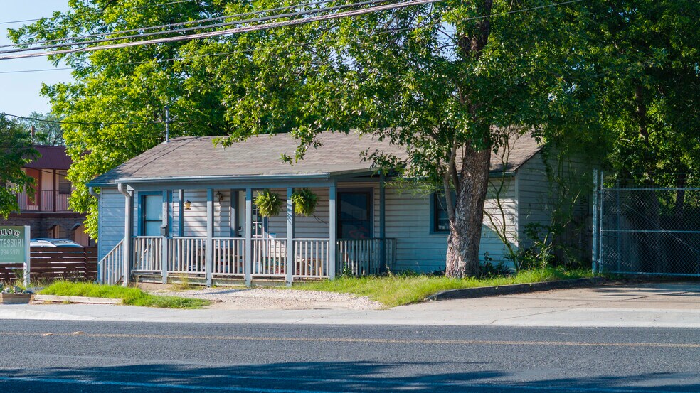 1406 North Loop Blvd W, Austin, TX à vendre - Photo du bâtiment - Image 1 de 4