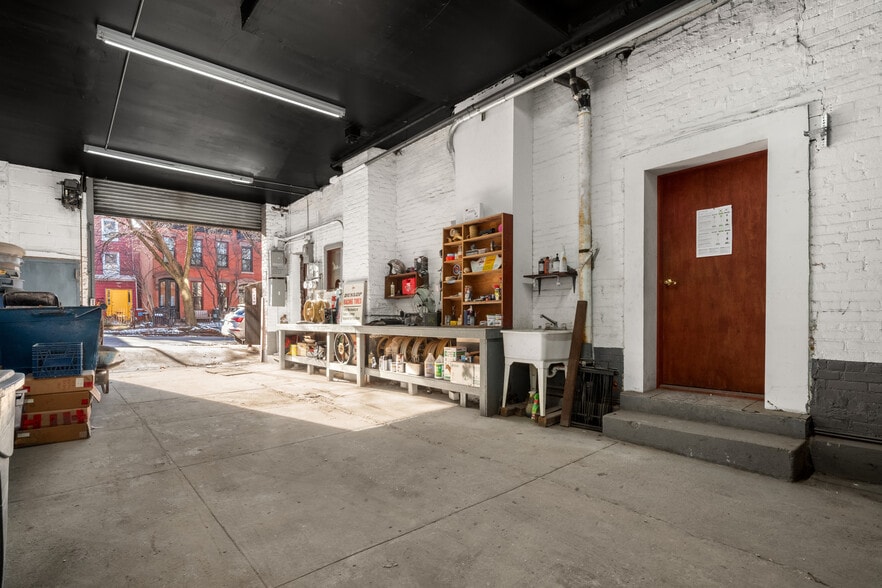 439-441 11th St, Brooklyn, NY for sale - Interior Photo - Image 2 of 16