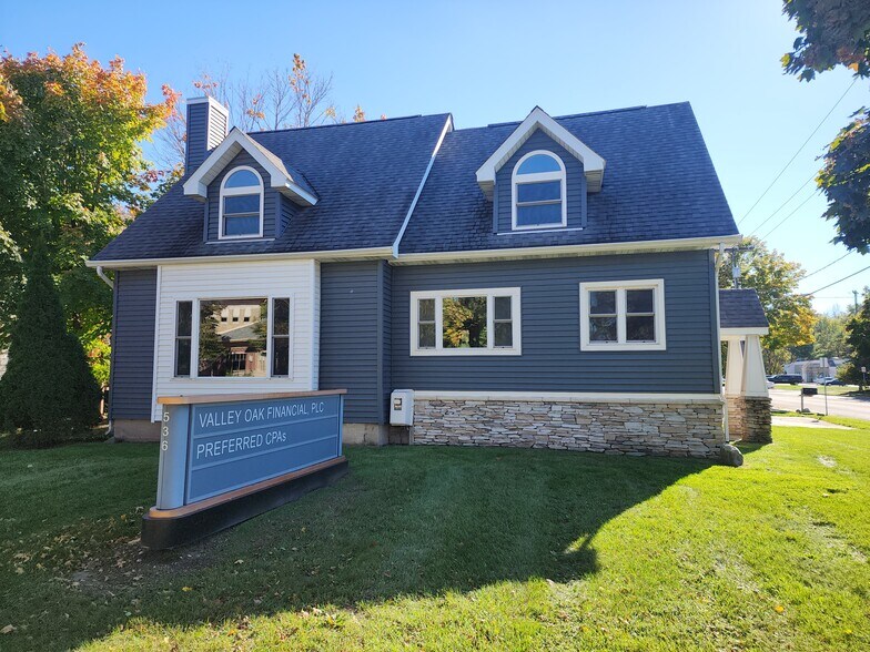 536 W State St, Hastings, MI à louer - Photo du bâtiment - Image 1 de 27