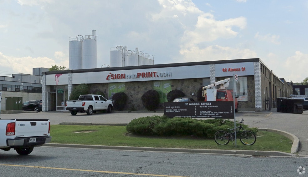 62 Alness St, Toronto, ON for sale - Primary Photo - Image 1 of 1