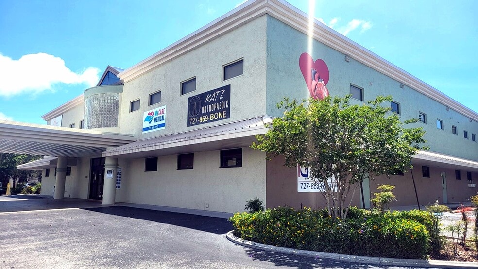 14153 Yosemite Dr, Hudson, FL for lease - Building Photo - Image 2 of 5