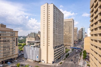 Plus de détails pour 9925 Jasper Av, Edmonton, AB - Bureau/Commerce de détail à louer