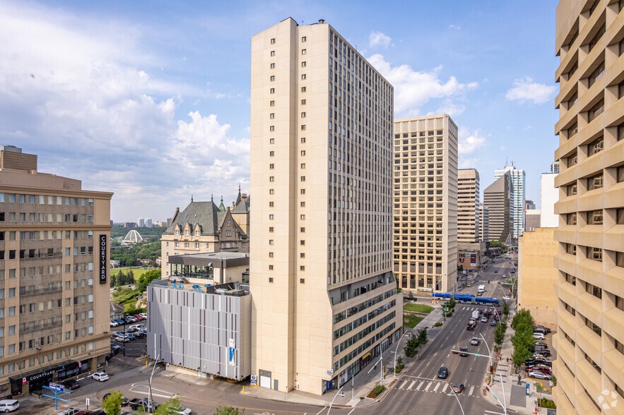 9925 Jasper Av, Edmonton, AB for lease - Primary Photo - Image 1 of 26