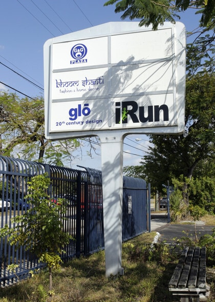 5050 Biscayne Blvd, Miami, FL à louer - Photo du bâtiment - Image 3 de 3