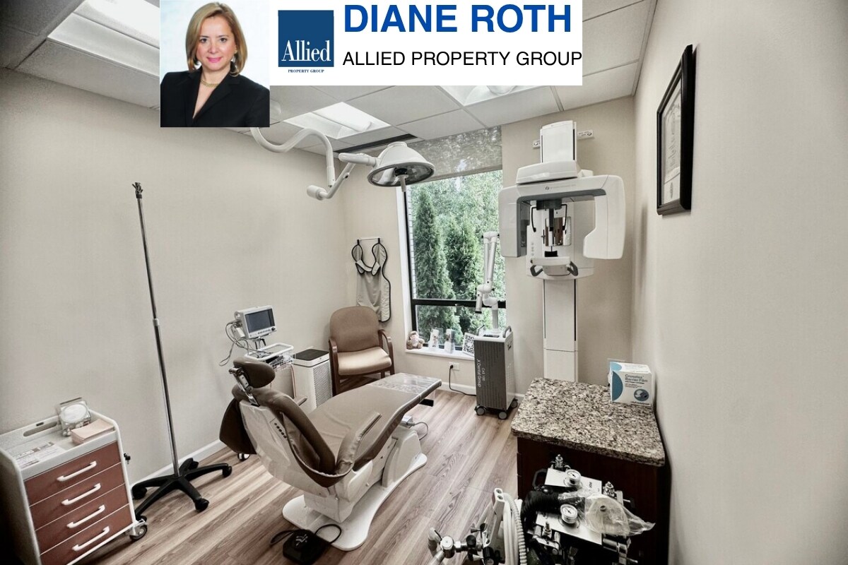 4 Dearfield Dr, Greenwich, CT for sale Primary Photo- Image 1 of 22