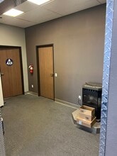 12221 Poplar St, Hesperia, CA à louer Photo intérieure- Image 2 de 6