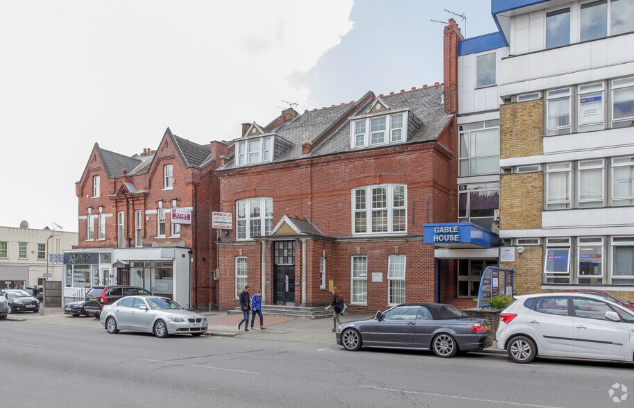 237 Regents Park Rd, Londres à louer - Photo du bâtiment - Image 3 de 8