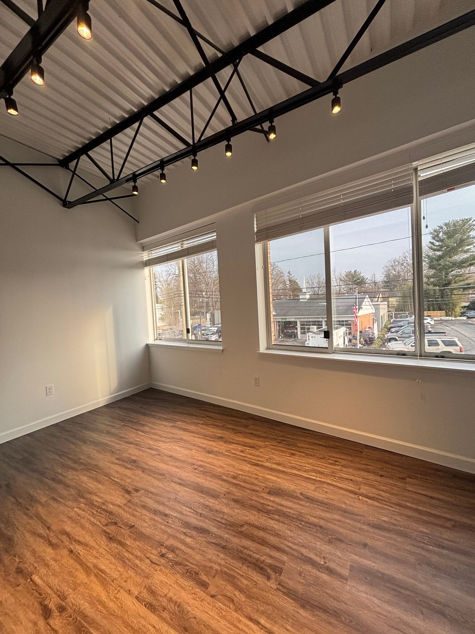 26 Arcadia Rd, Old Greenwich, CT for lease Building Photo- Image 1 of 1