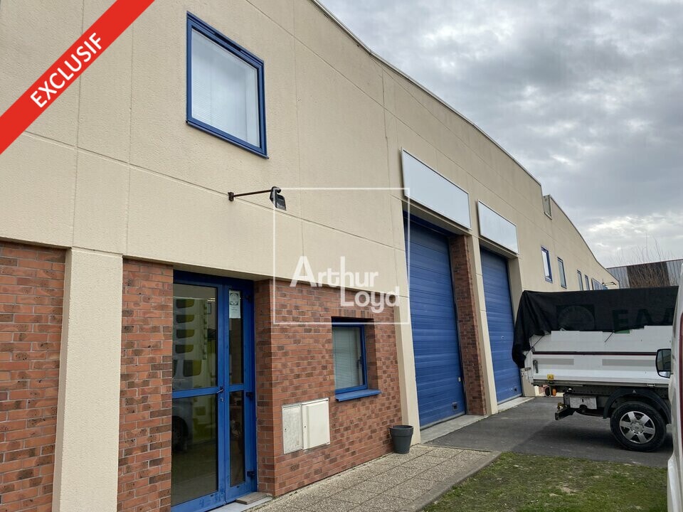 Flex in Moissy-Cramayel for lease Building Photo- Image 1 of 5