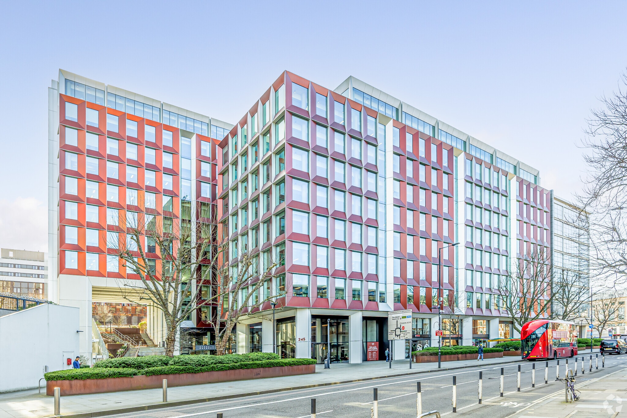 245 Hammersmith Rd, London for lease Primary Photo- Image 1 of 136