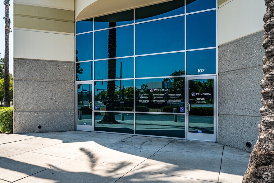 1801 Excise Ave, Ontario, CA à louer - Photo du bâtiment - Image 2 de 6