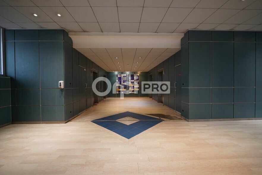 20 Boulevard Eugène Deruelle, Lyon for lease - Lobby - Image 2 of 10