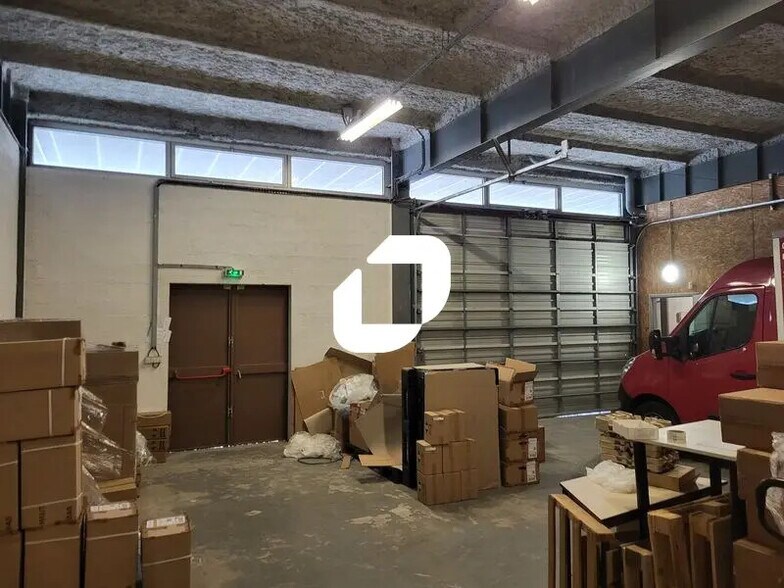 Retail in Mérignac for lease - Interior Photo - Image 3 of 11