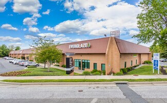 Plus de détails pour 7110 Golden Ring Rd, Essex, MD - Local d'activités à louer