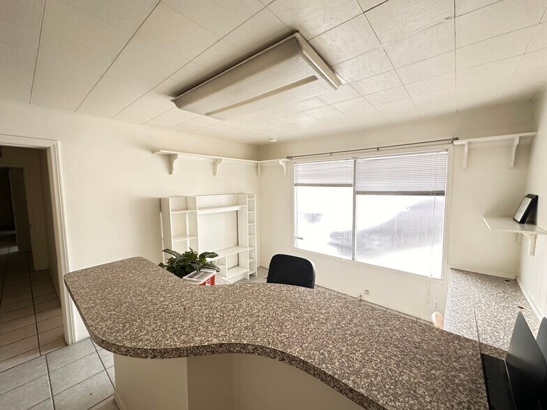 821 Pacific Ave, Long Beach, CA à louer - Photo du bâtiment - Image 3 de 7