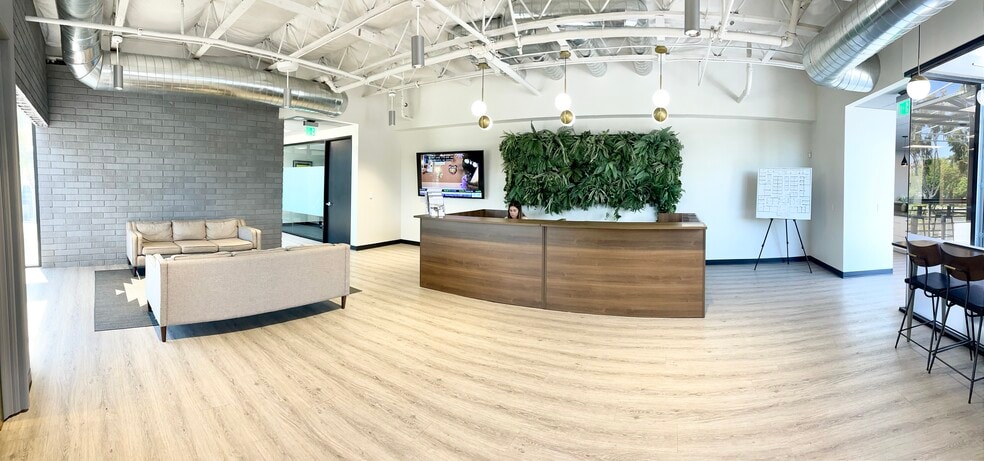 18012 Cowan, Irvine, CA for lease - Interior Photo - Image 2 of 13