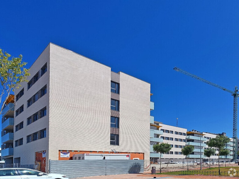 Calle Valle del Bustarviejo, 10, Torrejón De Ardoz, Madrid for lease - Building Photo - Image 3 of 3