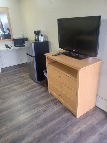 12525 W Sunset Hwy, Airway Heights, WA for sale - Building Photo - Image 3 of 47