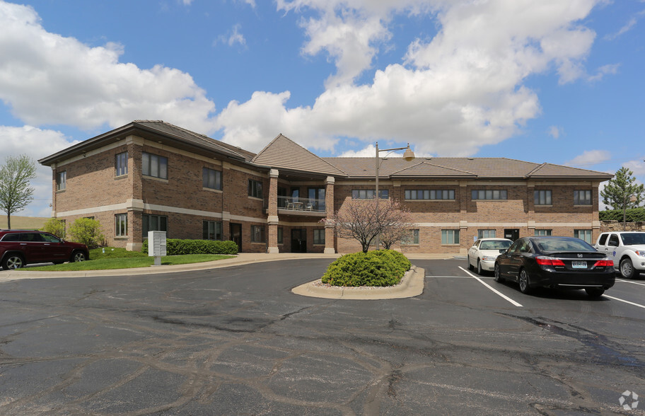 4806 Vue Du Lac Pl, Manhattan, KS for sale - Primary Photo - Image 1 of 1