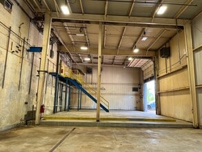 128 Bingham Rd, Asheville, NC for lease Interior Photo- Image 1 of 5