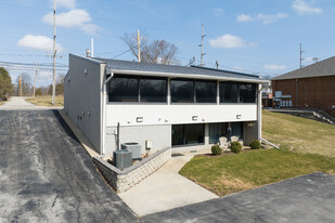 6417 Monroe St, Sylvania OH - Services immobiliers commerciaux