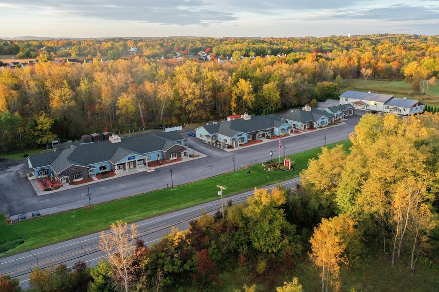 6385 State Route 96, Victor, NY à vendre - Photo du bâtiment - Image 1 de 1