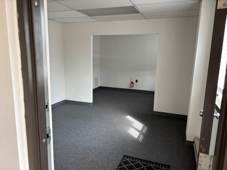 150 New Boston St, Woburn, MA à louer - Photo intérieure - Image 3 de 10