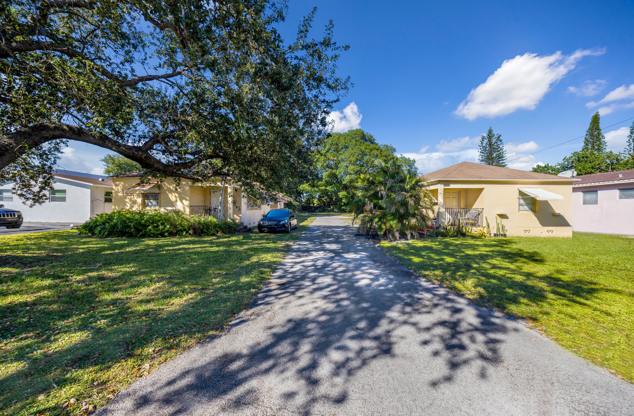 2459 Pierce St, Hollywood, FL for sale Building Photo- Image 1 of 18