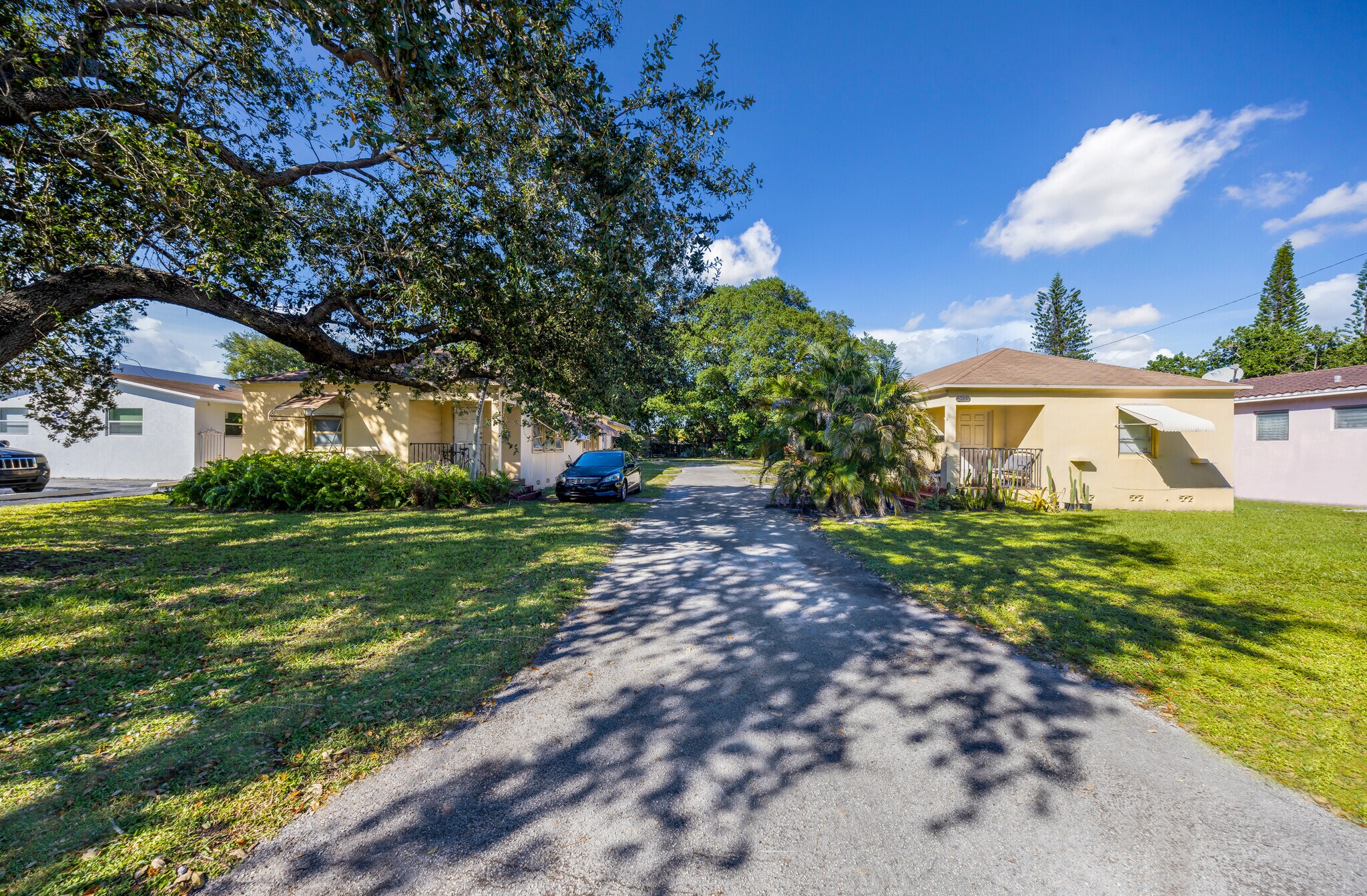 2459 Pierce St, Hollywood, FL à vendre Photo du bâtiment- Image 1 de 18