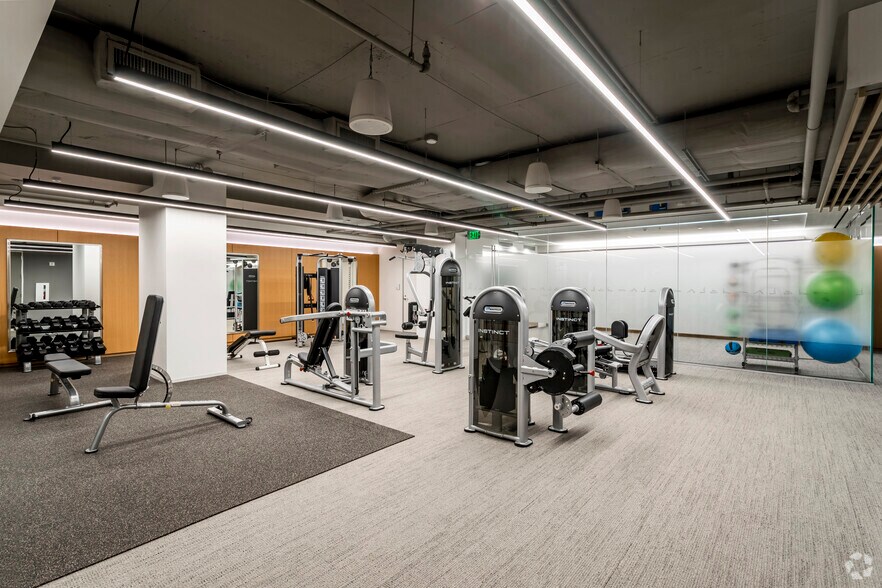 1050 17th St NW, Washington, DC à louer - Photo intérieure - Image 2 de 10