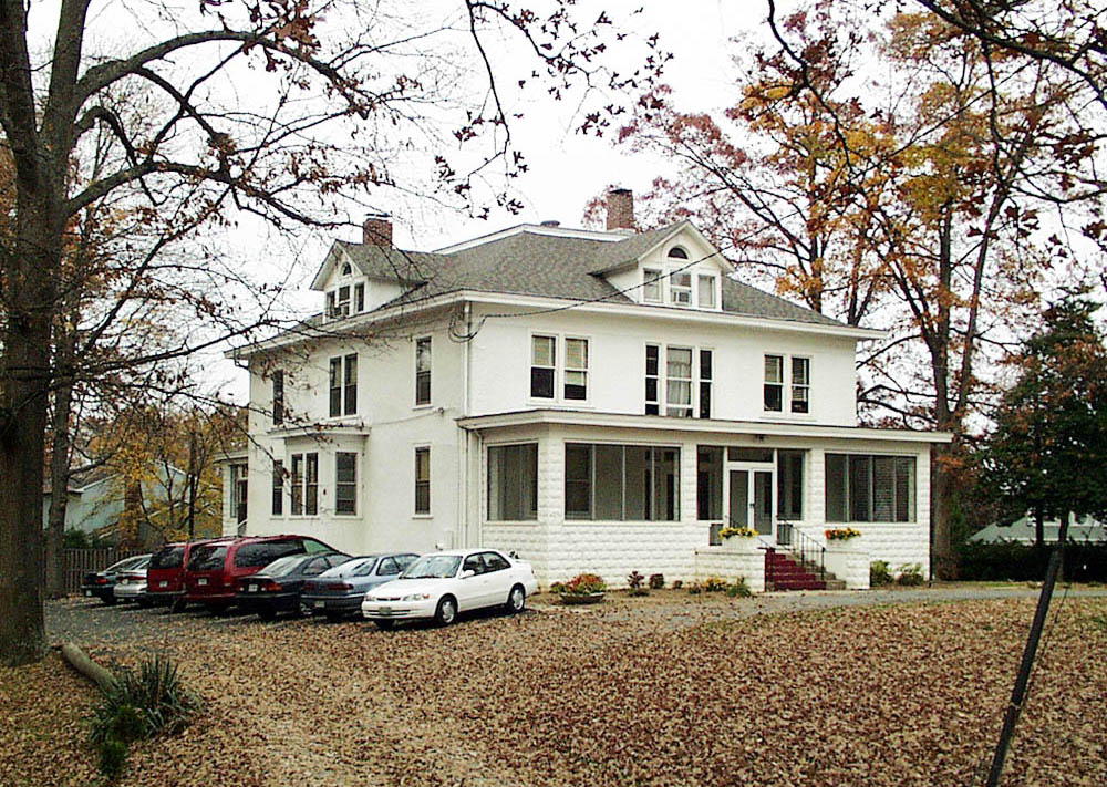 800 3rd St, Herndon, VA for lease Primary Photo- Image 1 of 4