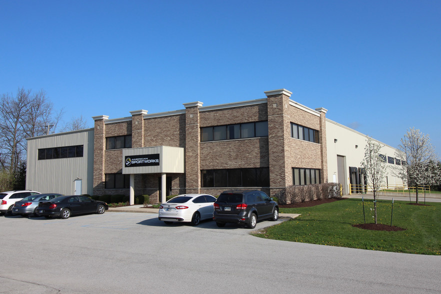 7625 Disalle Blvd, Fort Wayne, IN for sale - Building Photo - Image 1 of 1