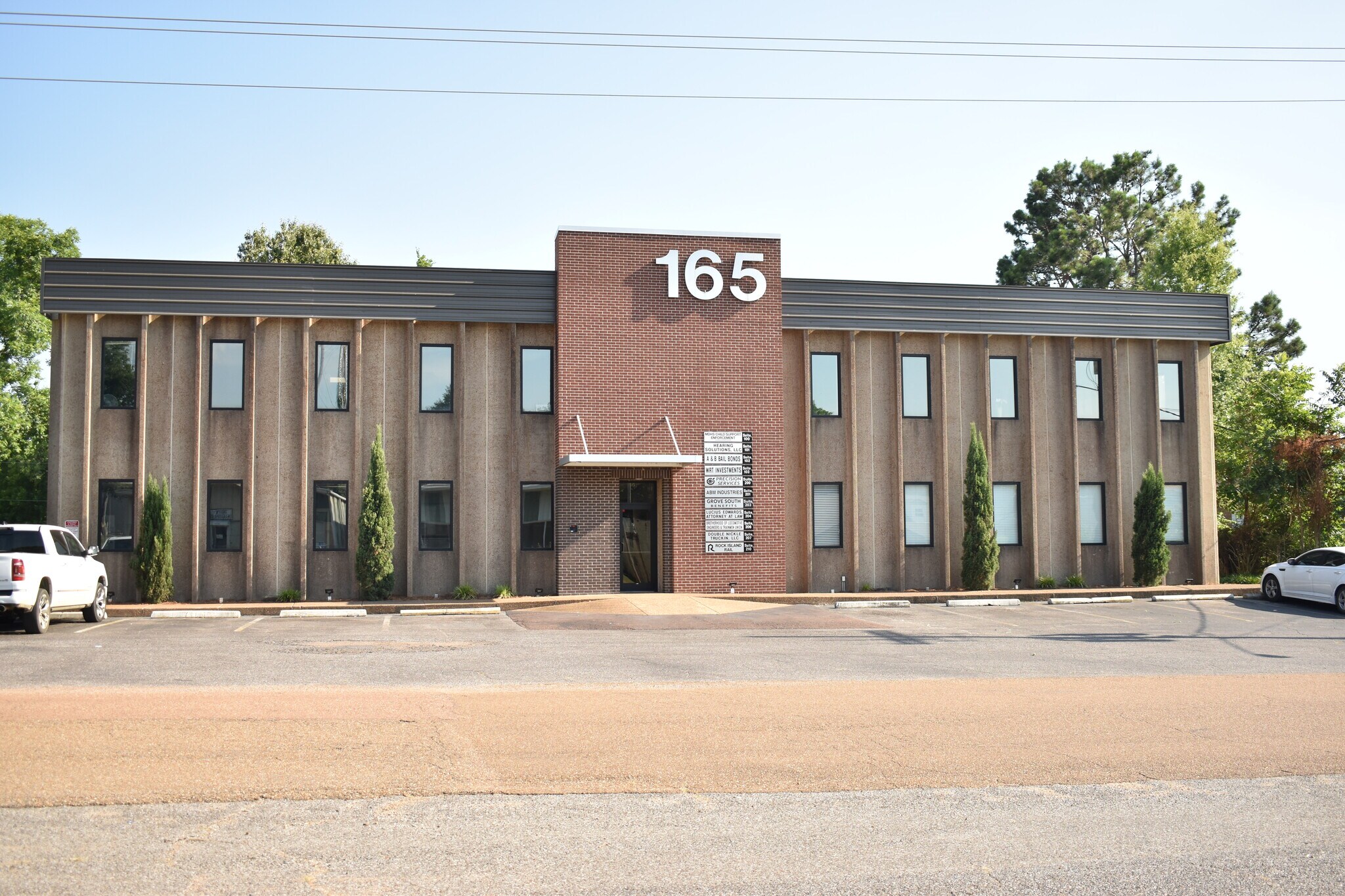165 W South St, Hernando, MS à louer Photo du bâtiment- Image 1 de 10