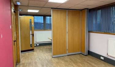 1-4 Diamond Way, Stone for lease Interior Photo- Image 2 of 4