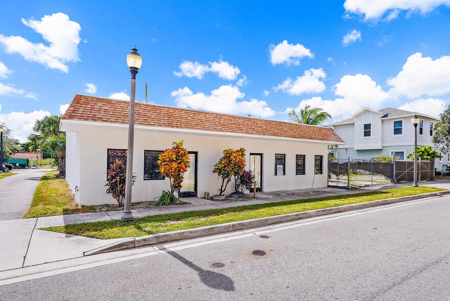 408 17th St, West Palm Beach, FL for sale - Building Photo - Image 1 of 1