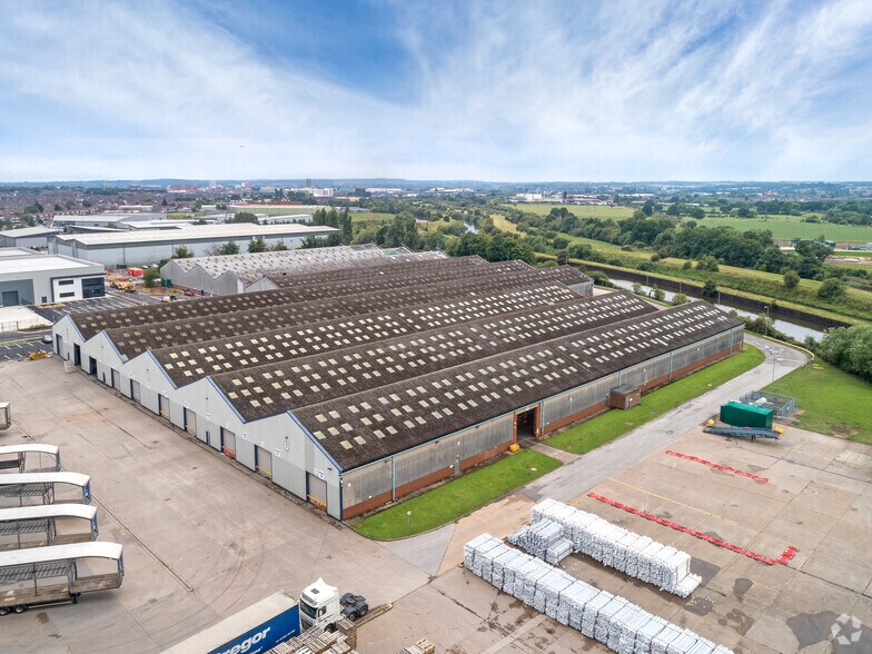 Wheatley Hall Rd, Doncaster à louer - Photo du bâtiment - Image 2 de 6