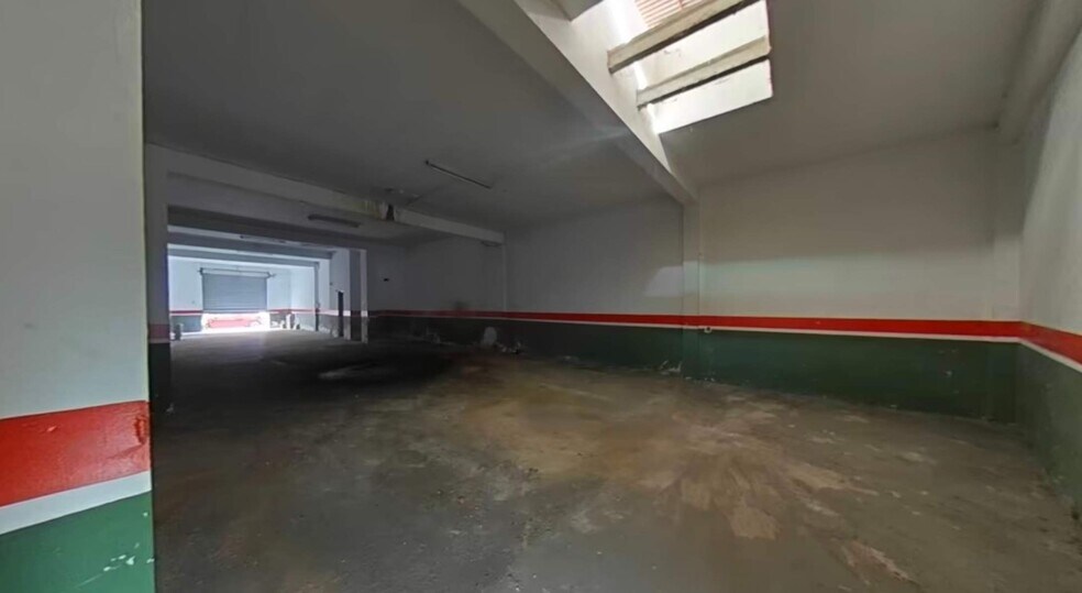 Retail in Gandia, Valencia for sale - Interior Photo - Image 2 of 11