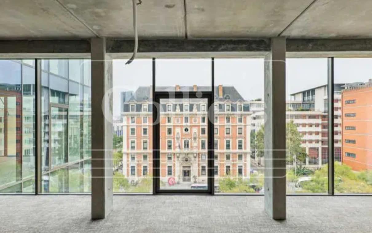 Office in Marseille for lease Interior Photo- Image 1 of 5