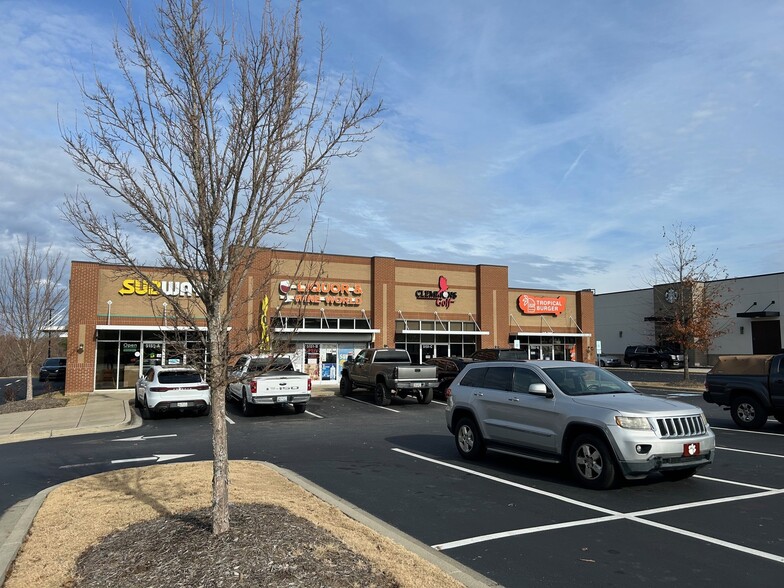 5151 Pelham Rd, Greenville, SC for lease - Building Photo - Image 2 of 11