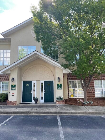 3745 Cherokee St, Kennesaw, GA à louer - Photo du bâtiment - Image 2 de 17