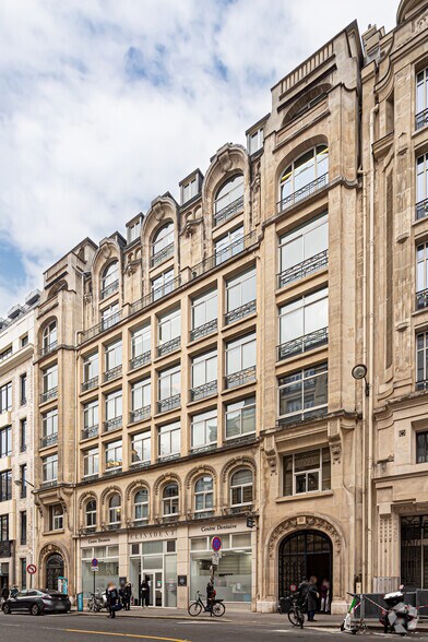 31-33 Rue Du Louvre, Paris for lease - Building Photo - Image 2 of 7