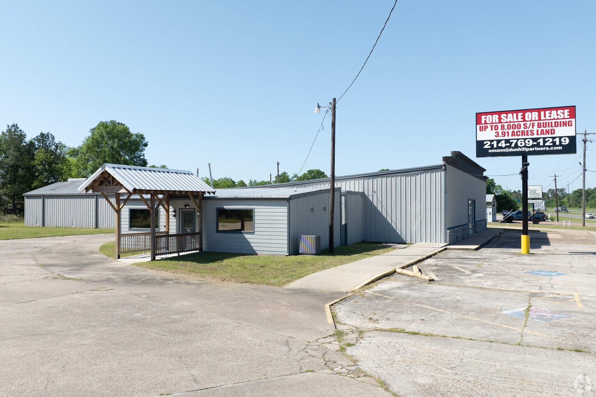 930 Highway 59 Loop N, Livingston, TX à vendre Photo du bâtiment- Image 1 de 16