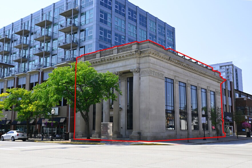 400 S Main St, Royal Oak, MI à vendre - Photo du bâtiment - Image 2 de 16