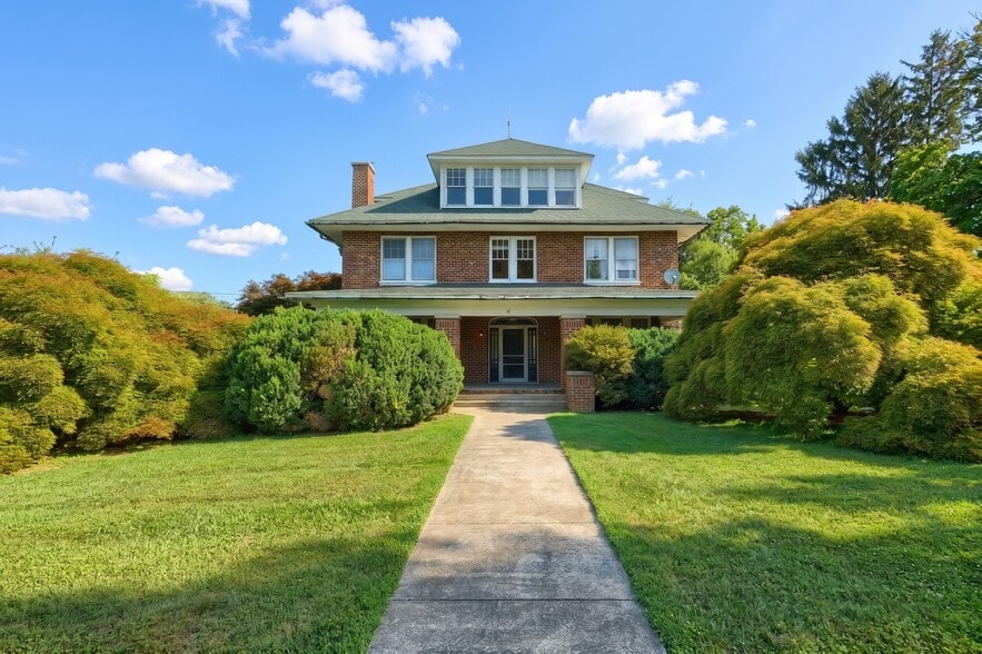 41 W Main St, Fawn Grove, PA à vendre - Photo du bâtiment - Image 2 de 43