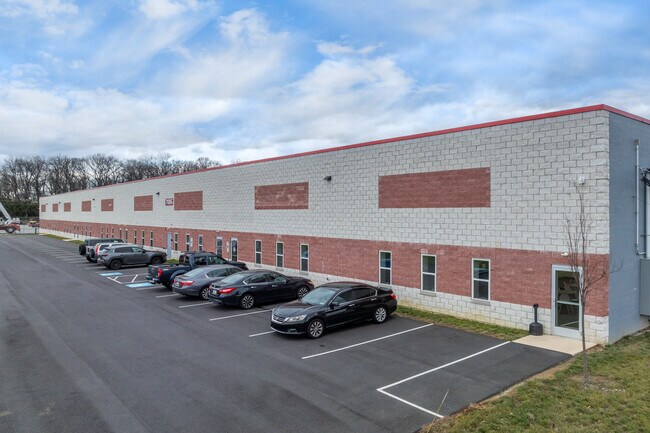Plus de détails pour 7086 Carlisle Pike, Carlisle, PA - Industriel à louer