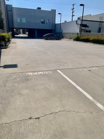 1730 S San Gabriel Blvd, San Gabriel, CA à vendre - Photo du bâtiment - Image 3 de 4