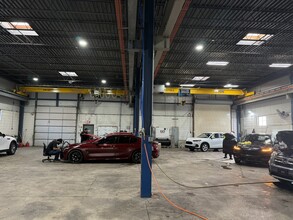 731 Morse Ave, Schaumburg, IL for sale Interior Photo- Image 1 of 4